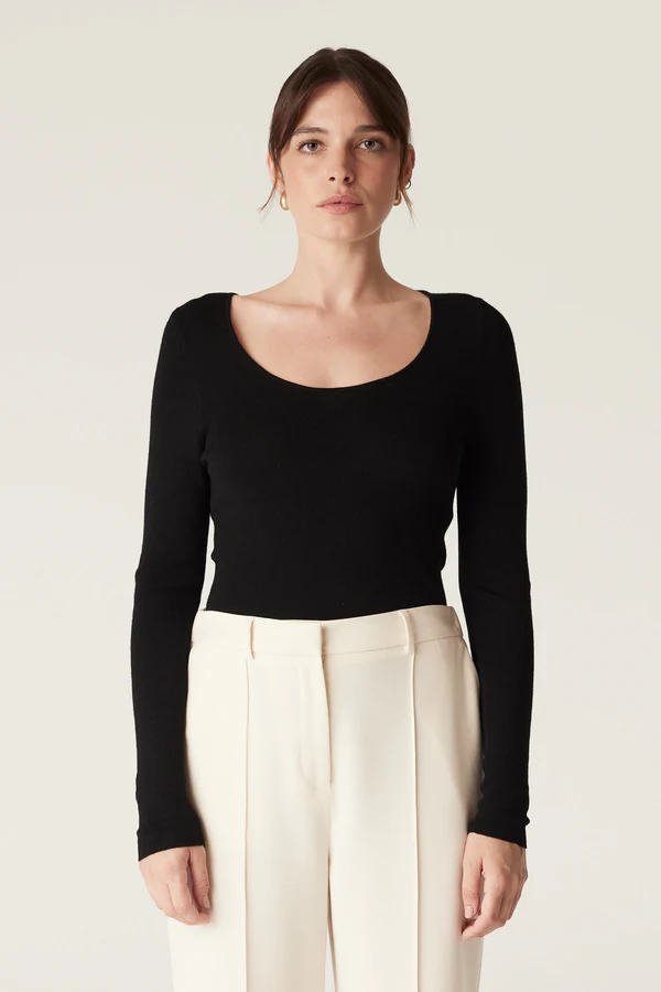 Superfine Merino Scoop | Black