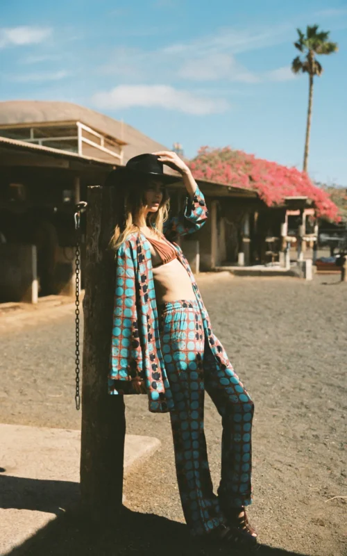 Archaic Luna Flare | Abstract