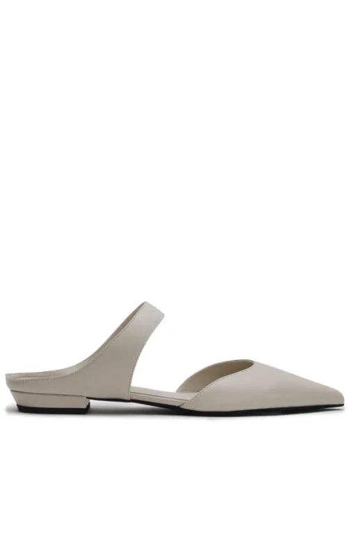 Pointed Mule | Eggshell