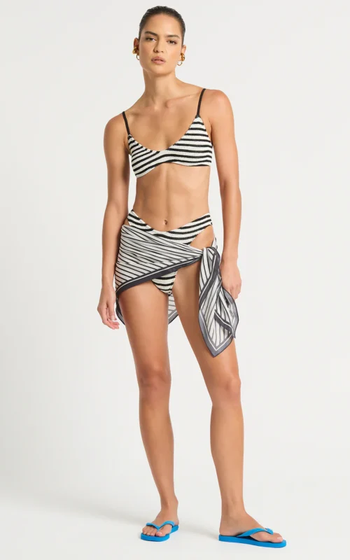 Edwards Crop | Black Stripe