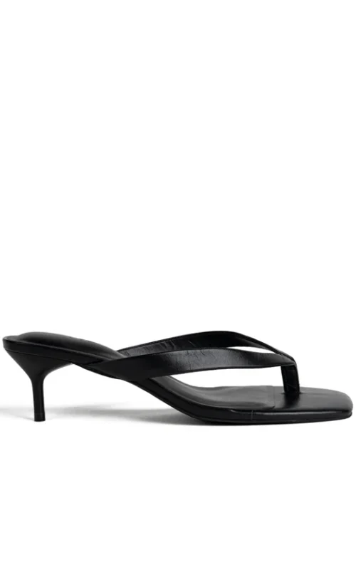 THONG HEEL | BLACK