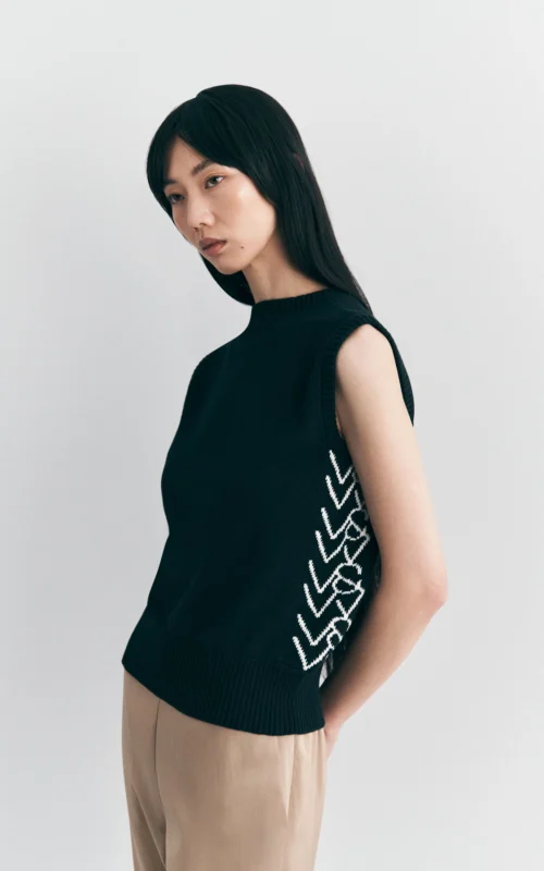 Ascendant Vest | Black