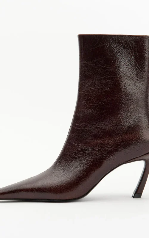 Niall | Choc Oily Crinkle Leather
