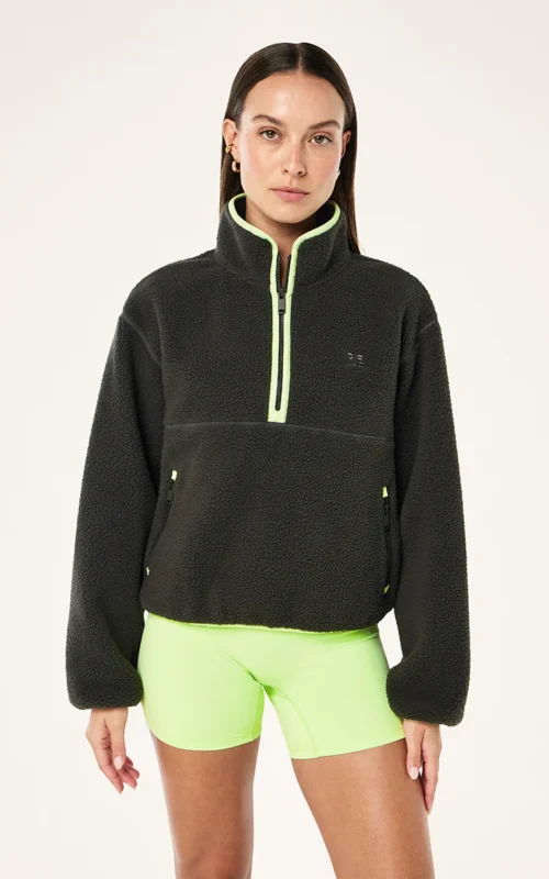Verde Sherpa Quarter Zip | Caviar