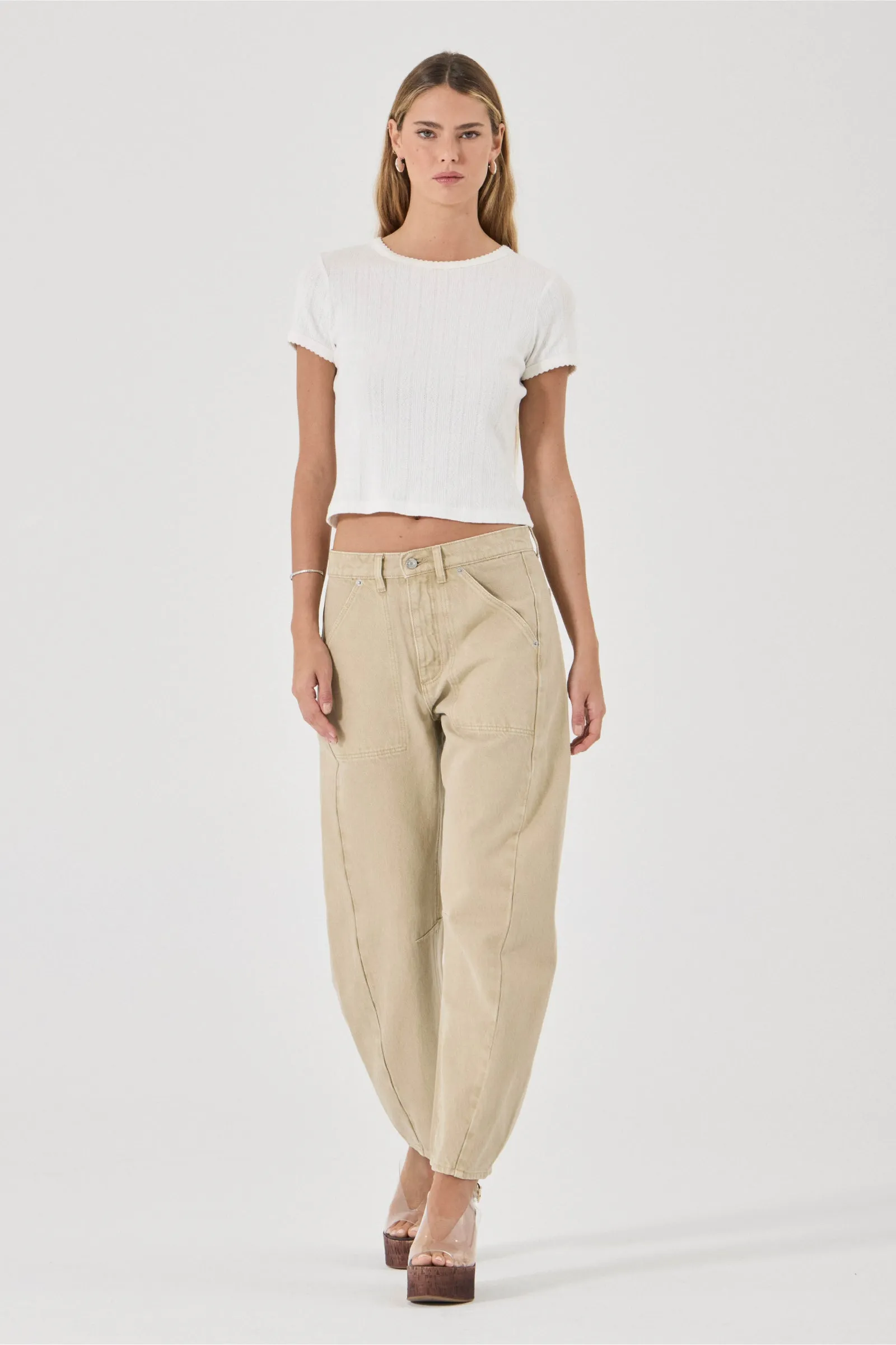 Arc Barrel Jean | Sand