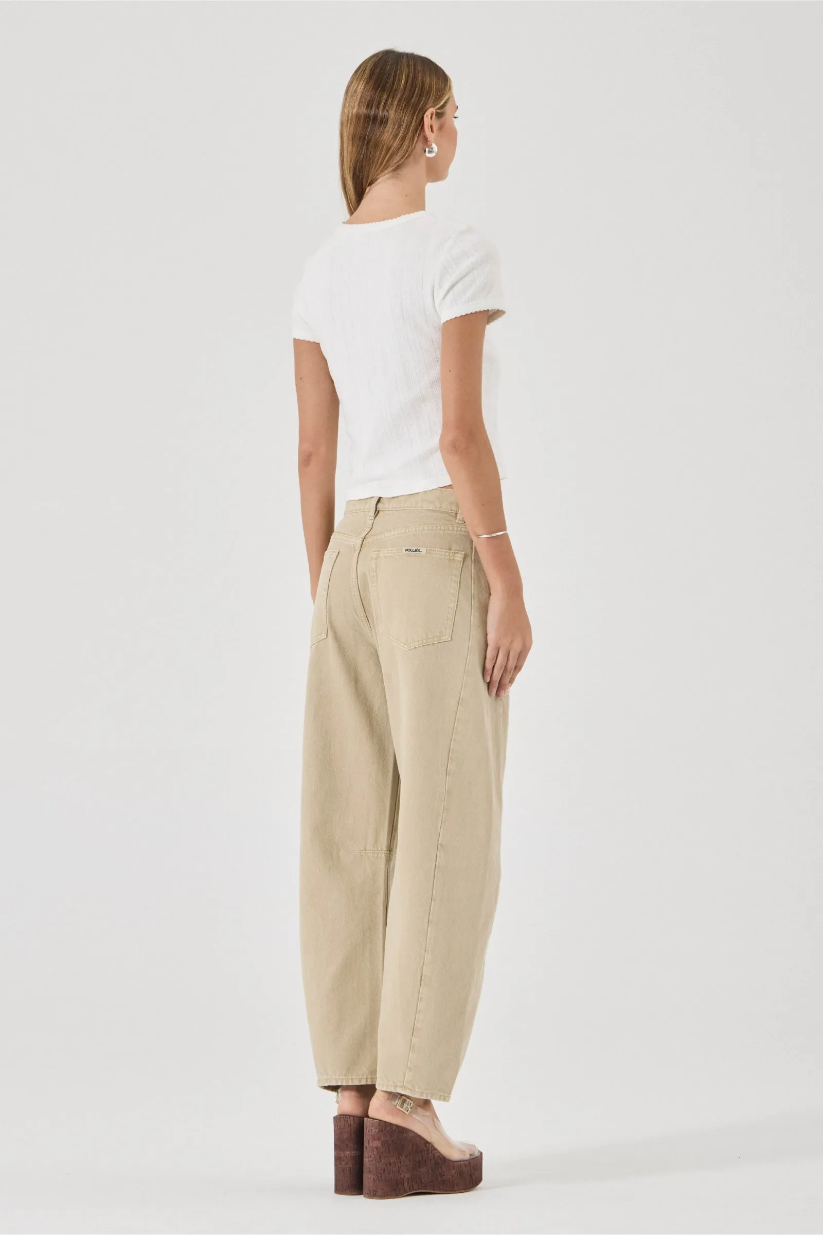 Arc Barrel Jean | Sand - Image 2