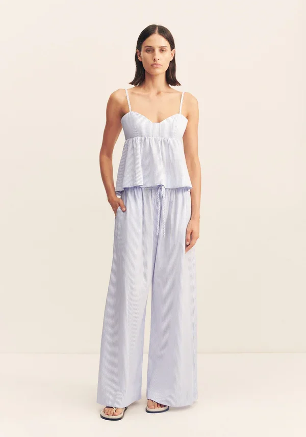 49_Saunders_Top_MARINE-STRIPE_1255261_1_1b697609-2067-4601-acee-ebb4201d2b4d