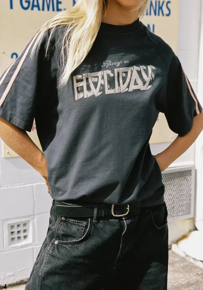 AOH Raglan Tee Washed Black 1