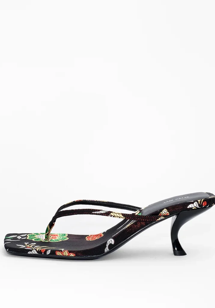 Arlie Black Brocade 1