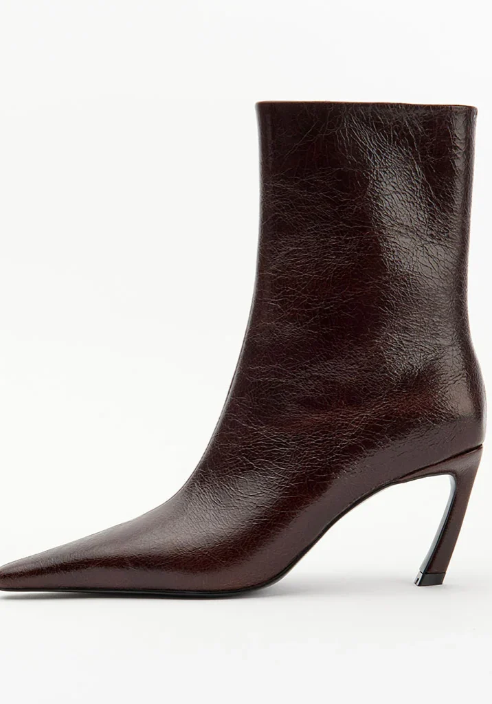 Niall Choc Oily Crinkle Leather 1