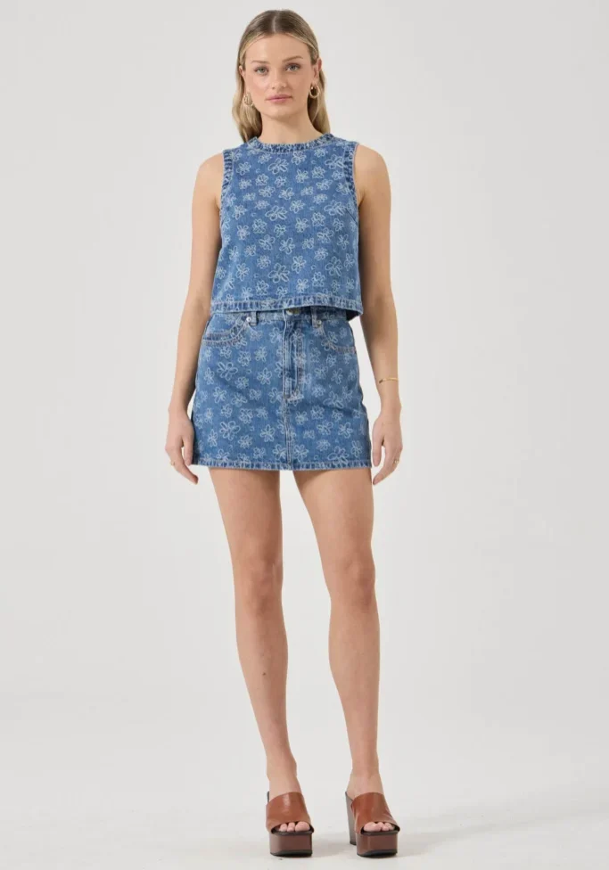 R54K03-400-INDIGO_HIGHLINEMINIINDIGOFLOWERS_1