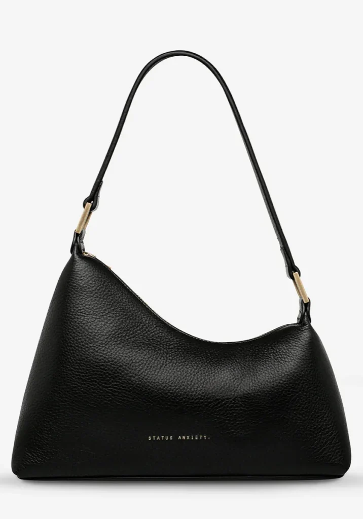 Reverie Black 1